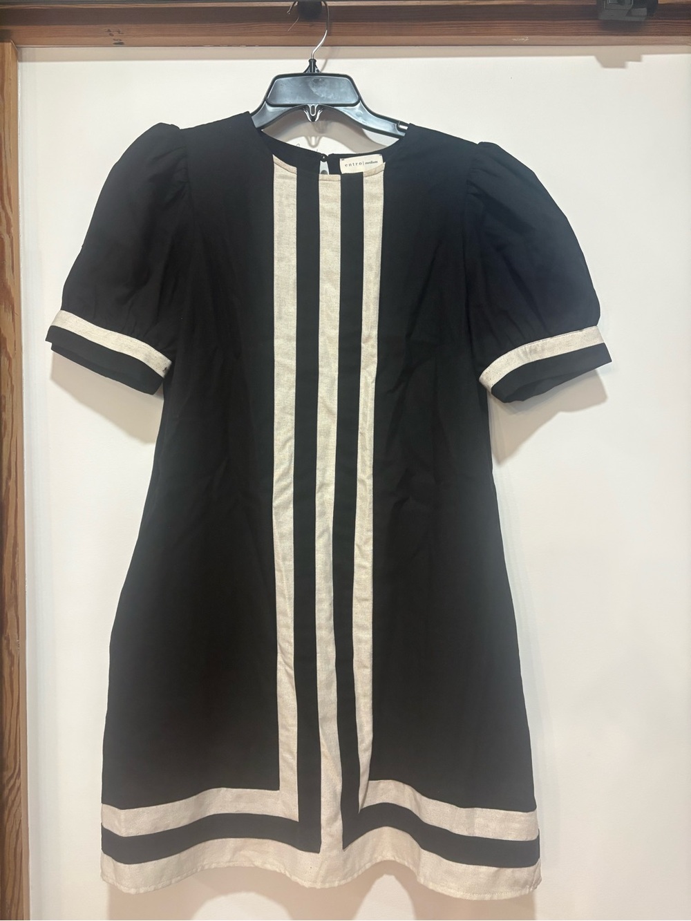 entro Black and Cream Midi Dress